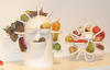 "Robot", porte-fruits et légumes, créé en 2001 sur une invitation de la Direction des Arts-Plastiques. Florence Doléac / RADI Designers à Vallauris , réalisation "Poterie d'Amélie" puis Claude Aïello.